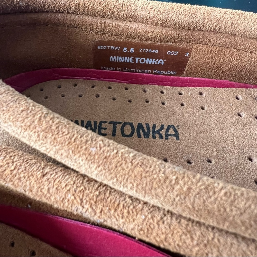 NWOT Minnetonka Thunderbird Animikii Hardsole Moccasins - Picture 4 of 10